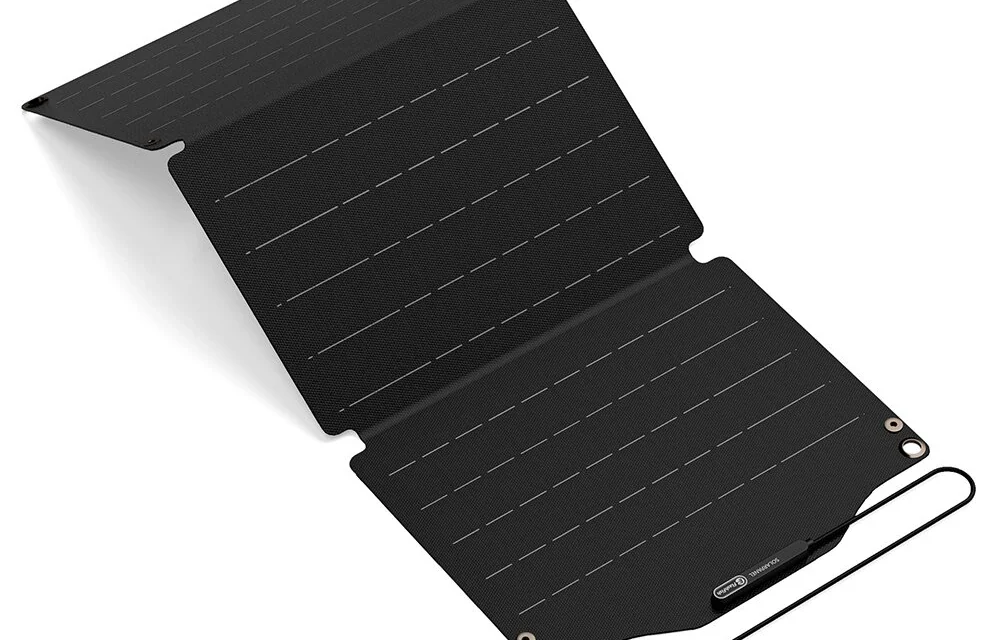 FlashFish SP18V30W napelemes panel: Hordozható energiaforrás digitális nomádoknak a kutyulaboron